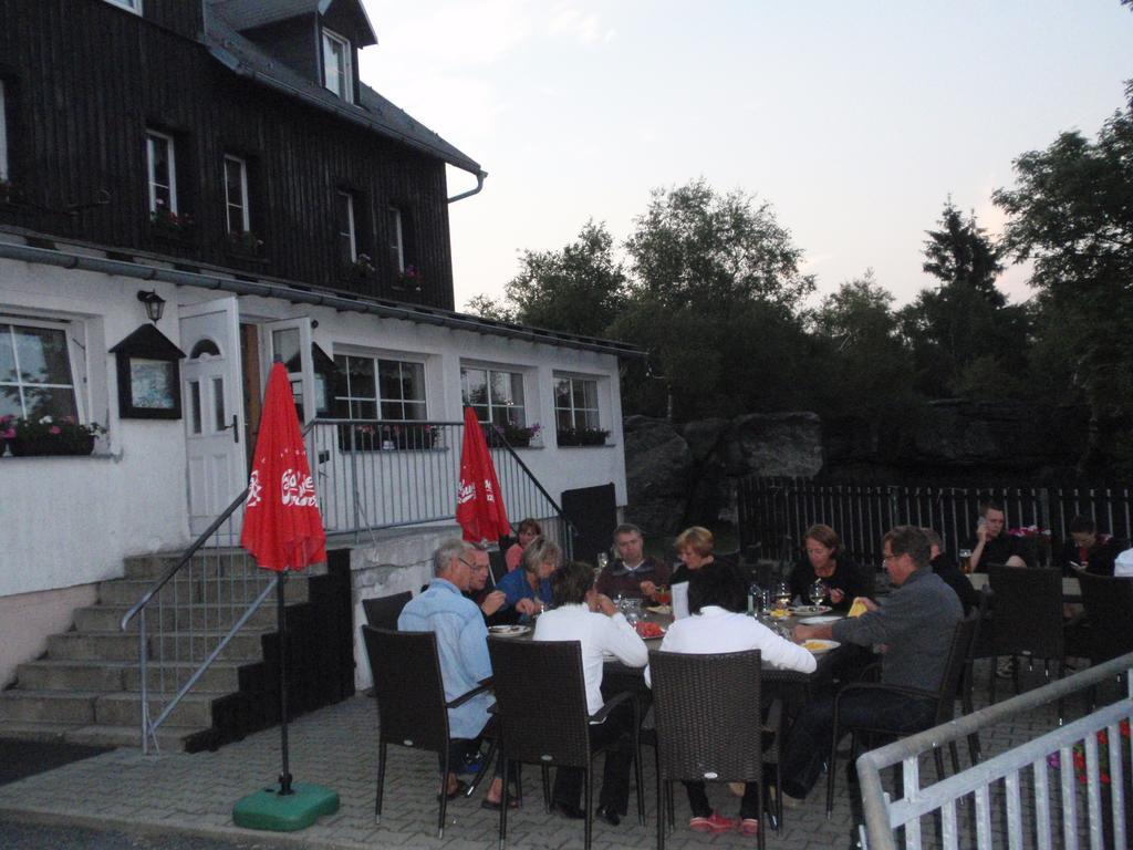 Sneznik Hotel Buitenkant foto